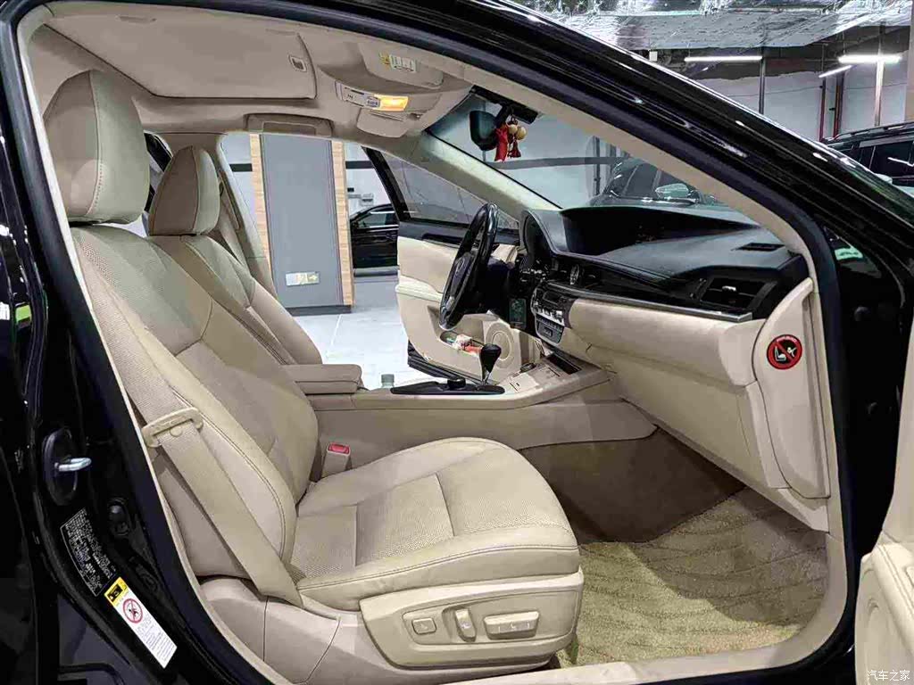 Lexus ES, 2015 17