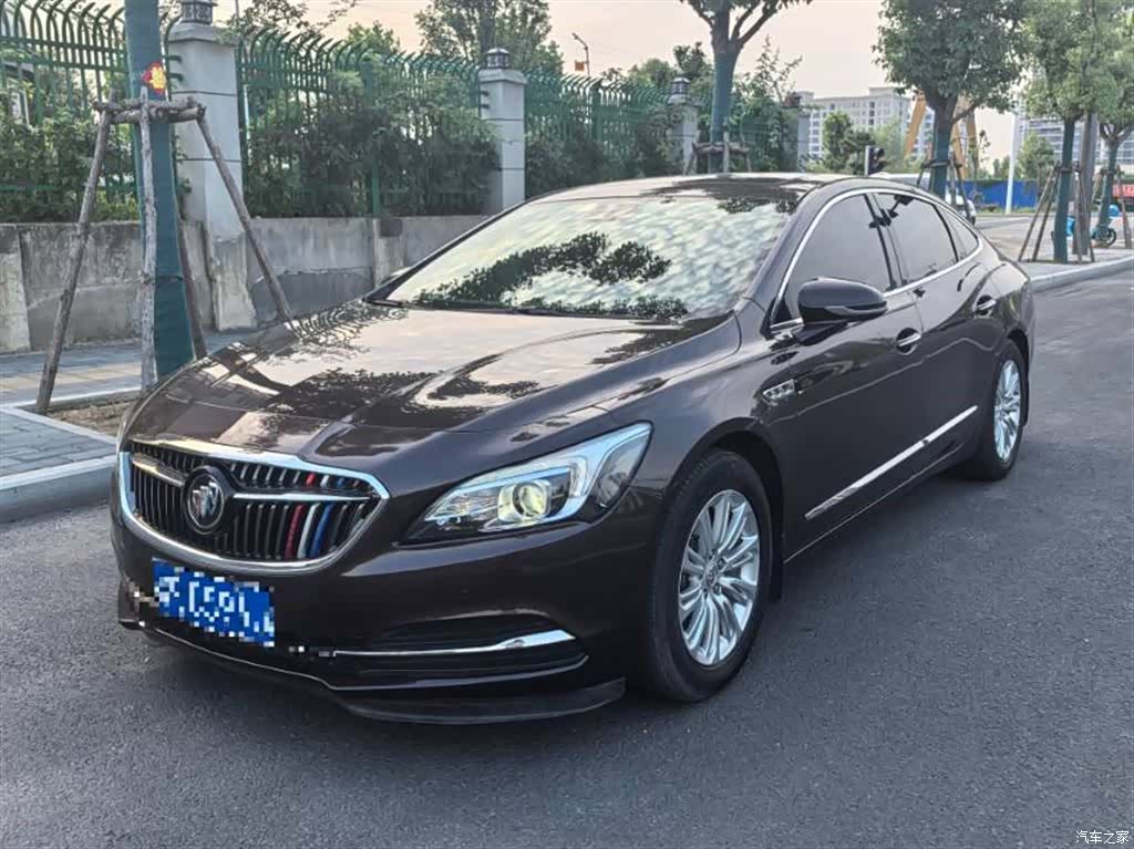 Buick LaCrosse, 2017 1