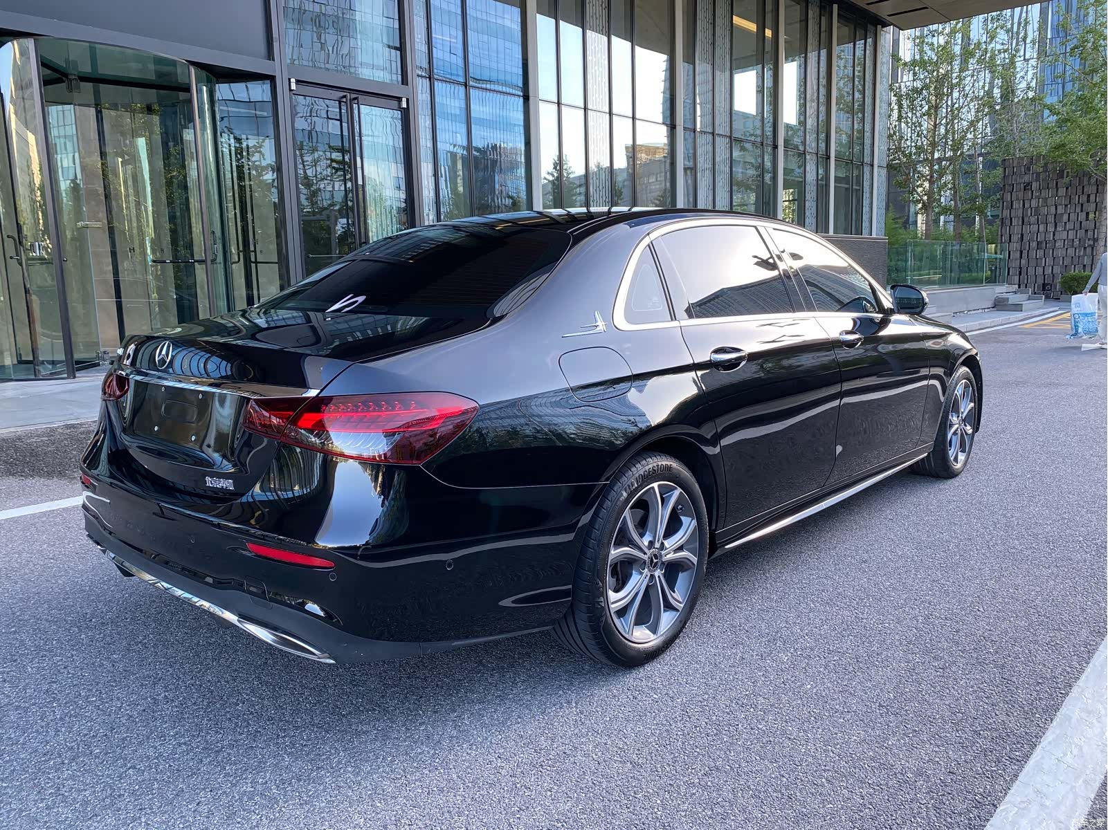 Mercedes-Benz E-Class, 2023 3