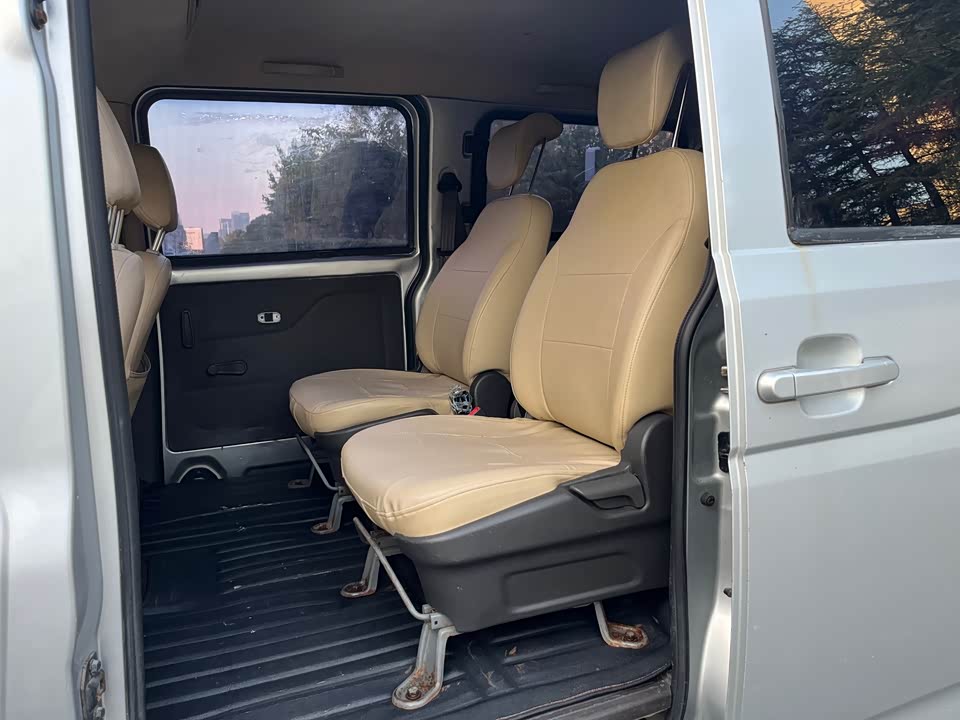 Wuling Wuling Rongguang V