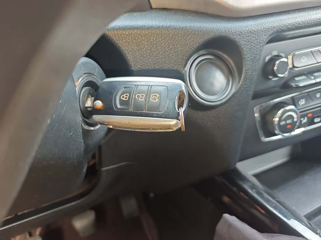 DongFeng S560, 2020 9