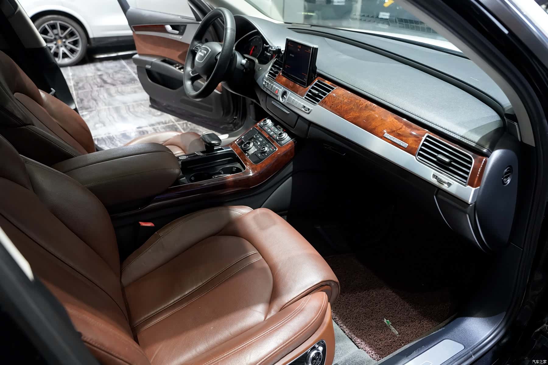 Audi A8L, 2014 12