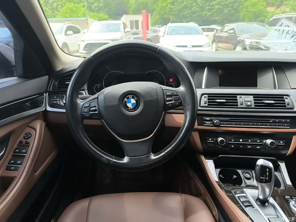 BMW 5 Series, 2017 11