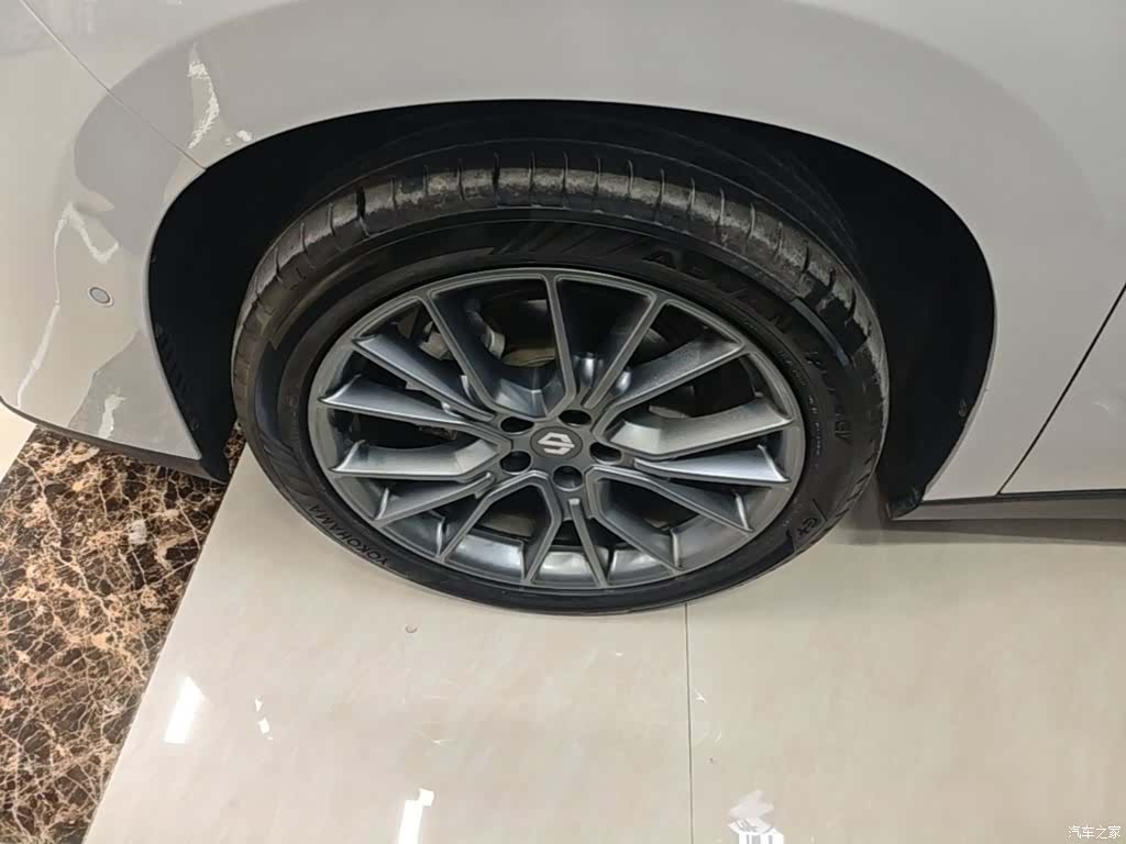 Leapmotor C10, 2025 23