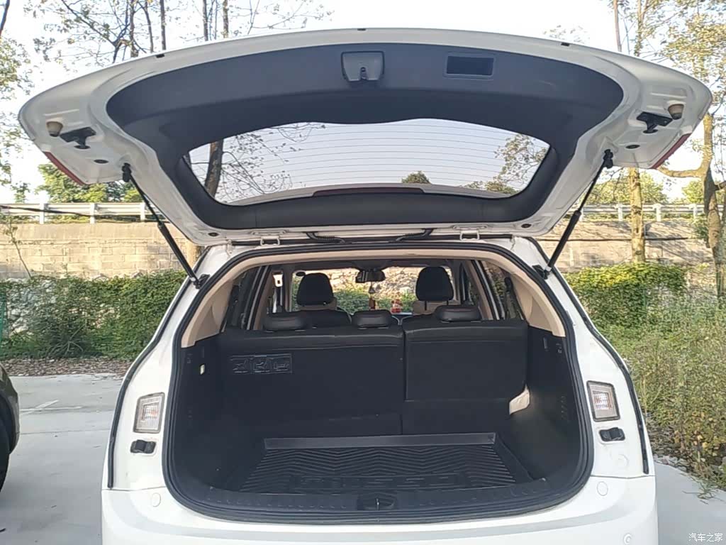 Wuling 560, 2016 19