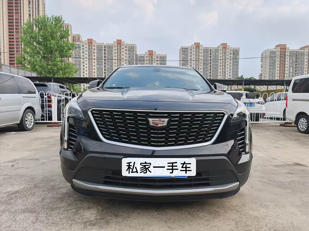 Cadillac XT4
