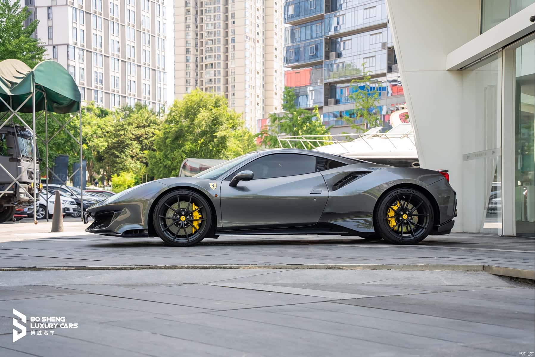Ferrari 488, 2019 8