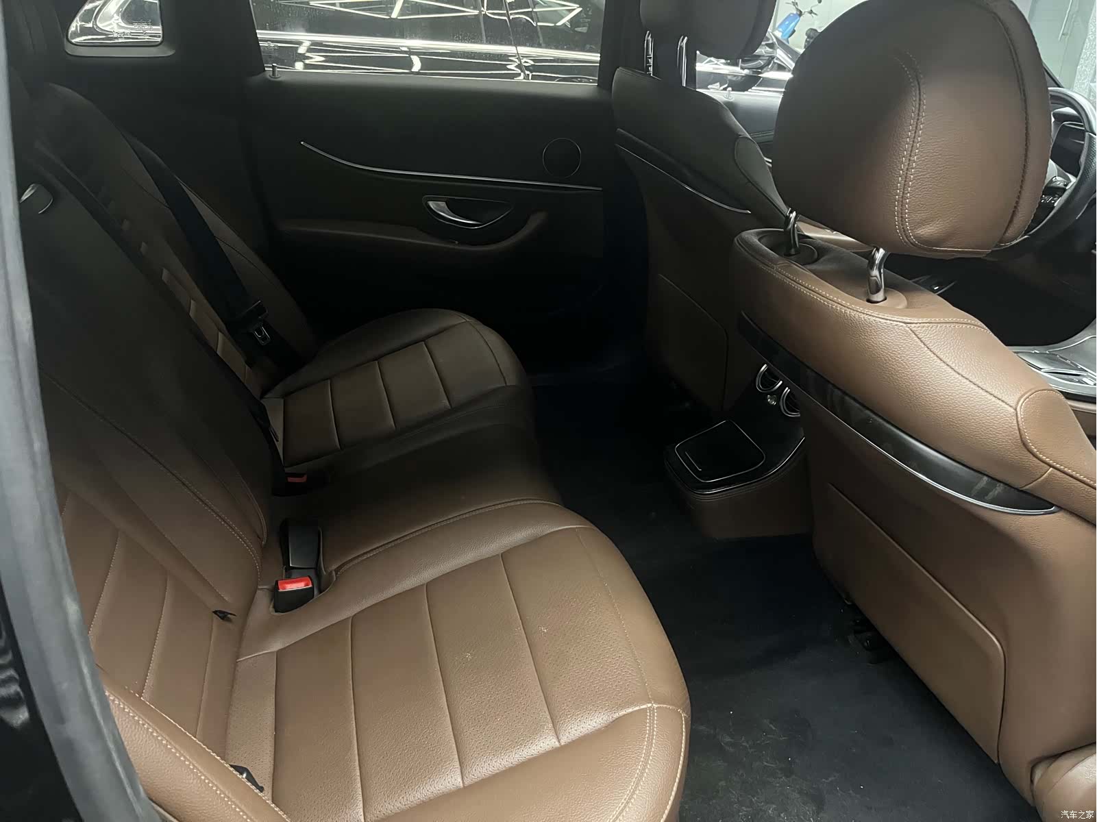 Mercedes-Benz E-Class, 2021 6