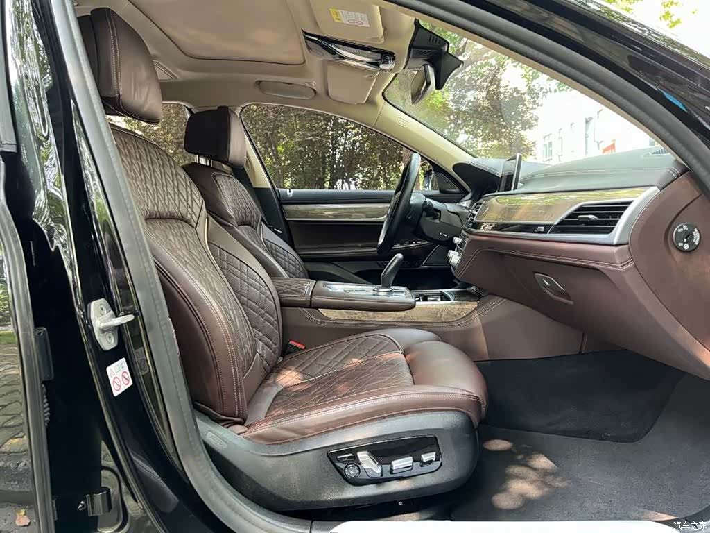 BMW 7 Series, 2021 12