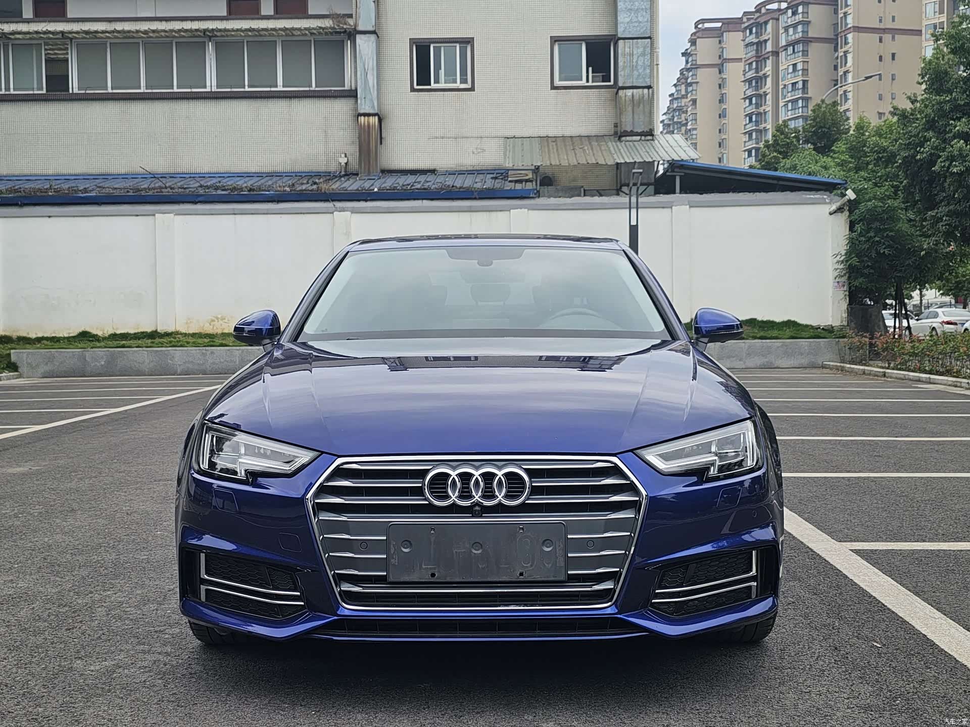 Audi A4L, 2018 1