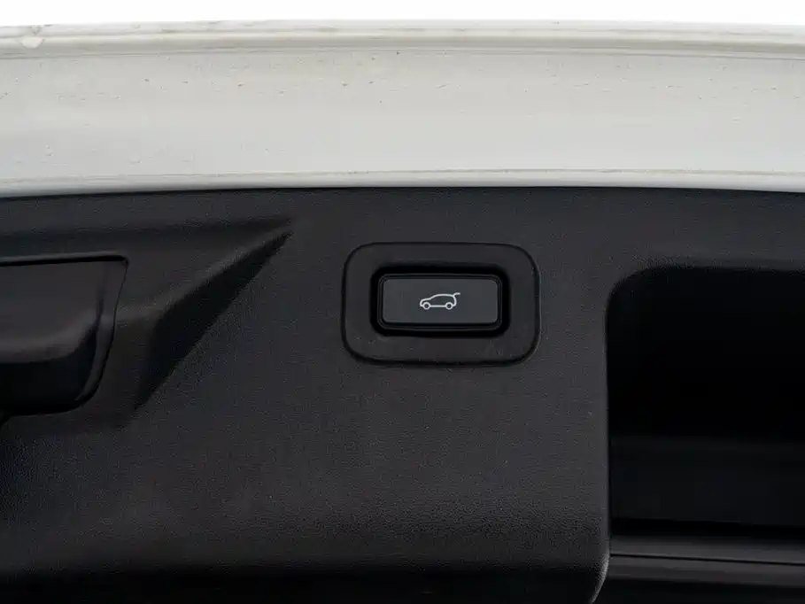 Land Rover Discover sports