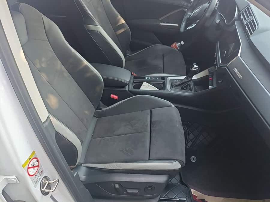 Audi Q3 2022, фото 25