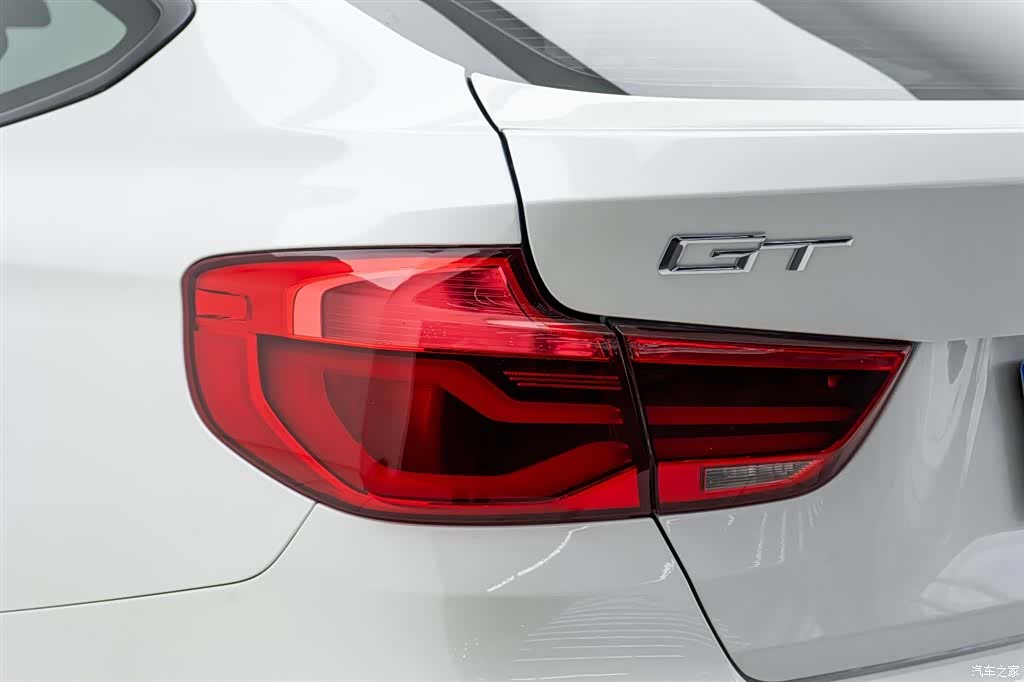 BMW 3 Series, 2017 11