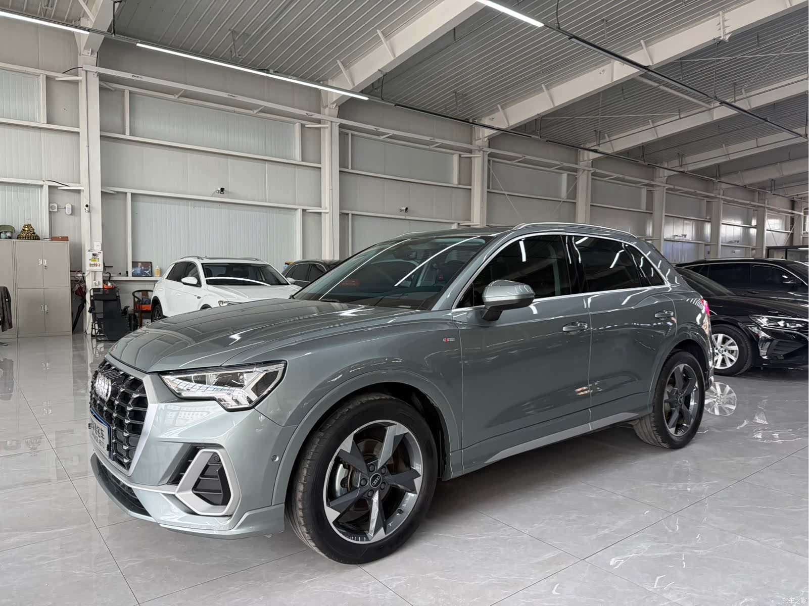 Audi Q3, 2022 1