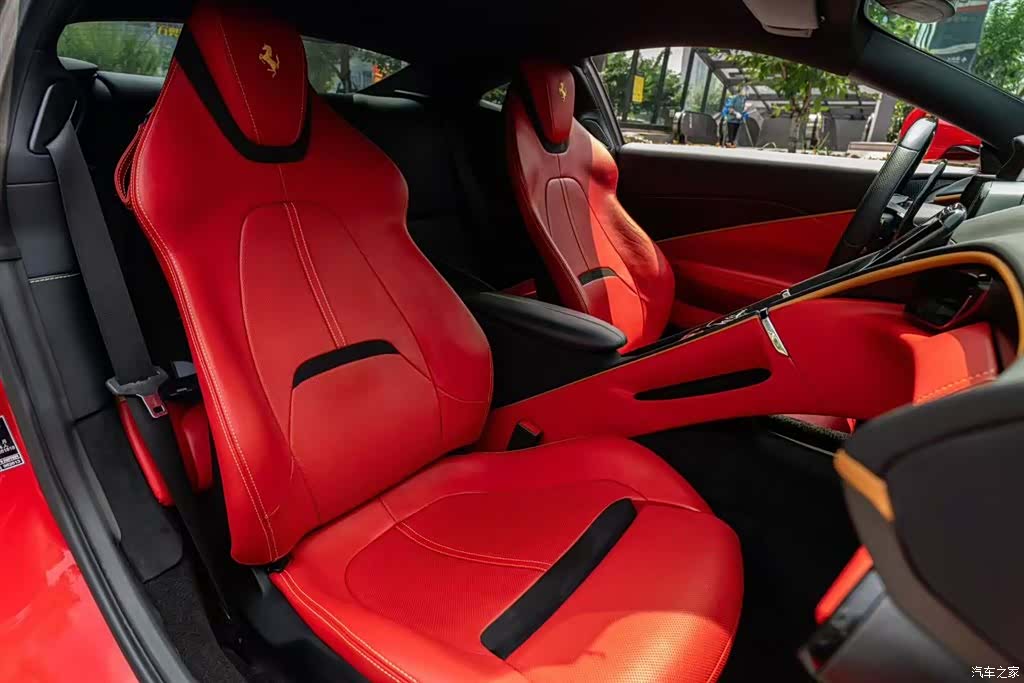 Ferrari Roma, 2021 6