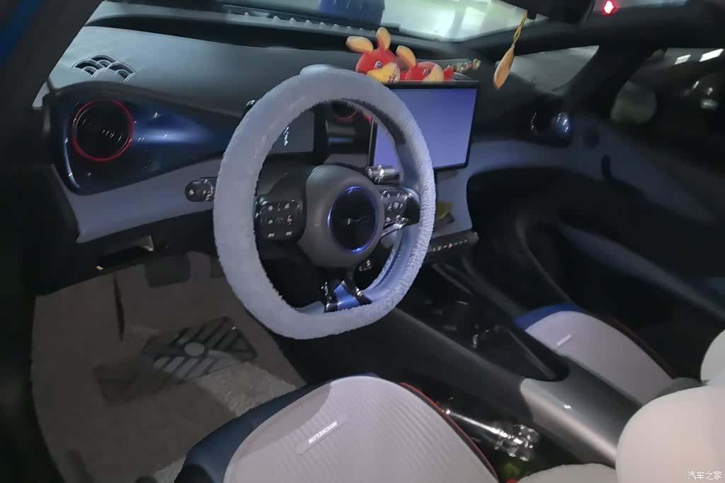 BYD Dolphin, 2022 12