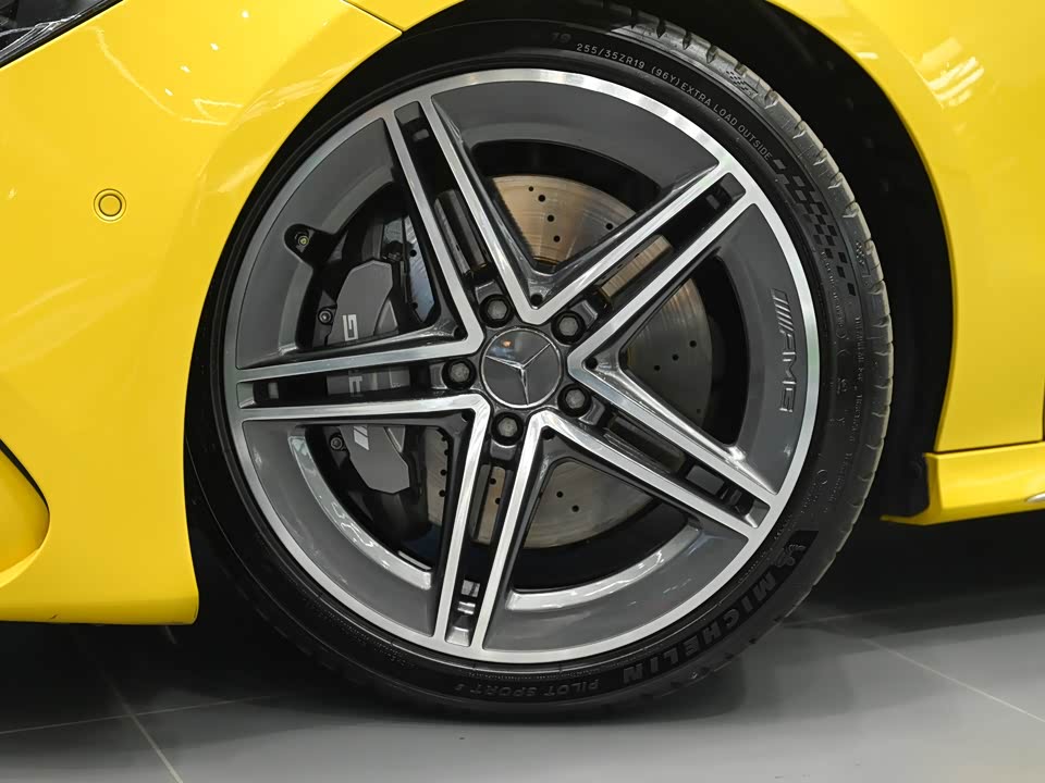 Mercedes-Benz CLA AMG