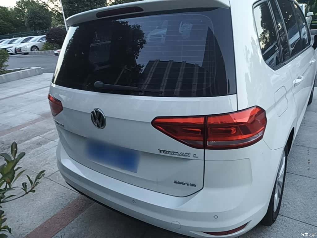 Volkswagen L, 2017 6
