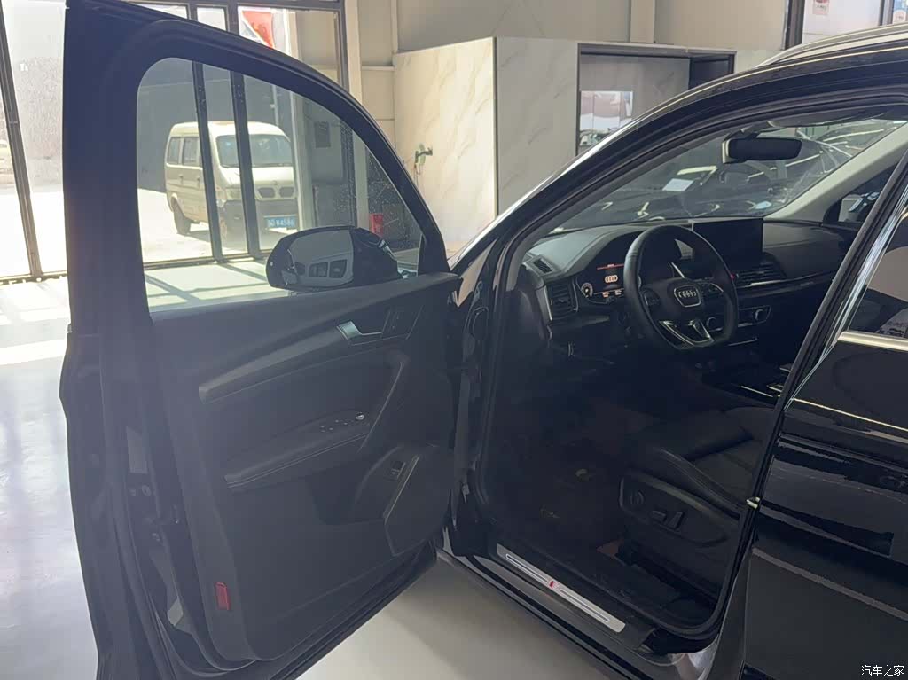 Audi Q5L, 2022 15