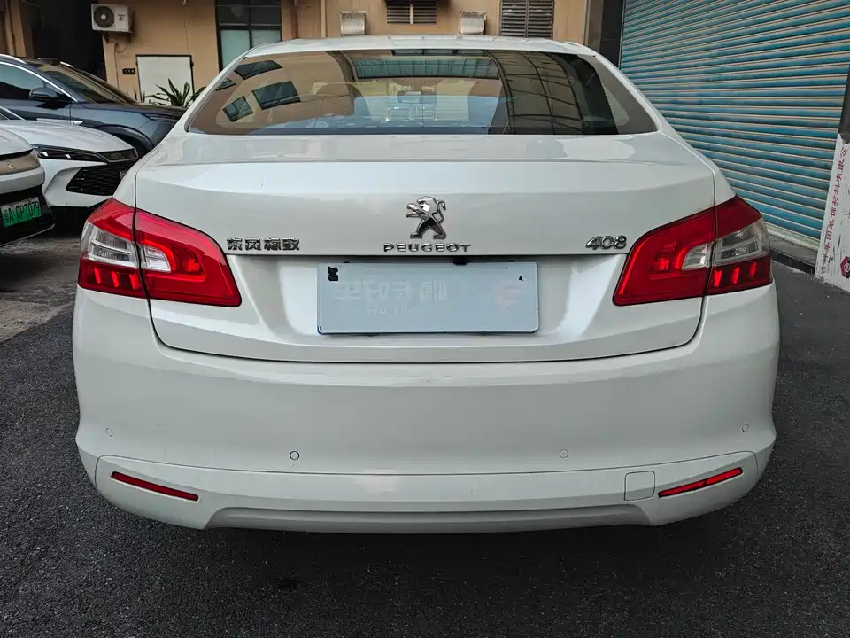 Peugeot 408