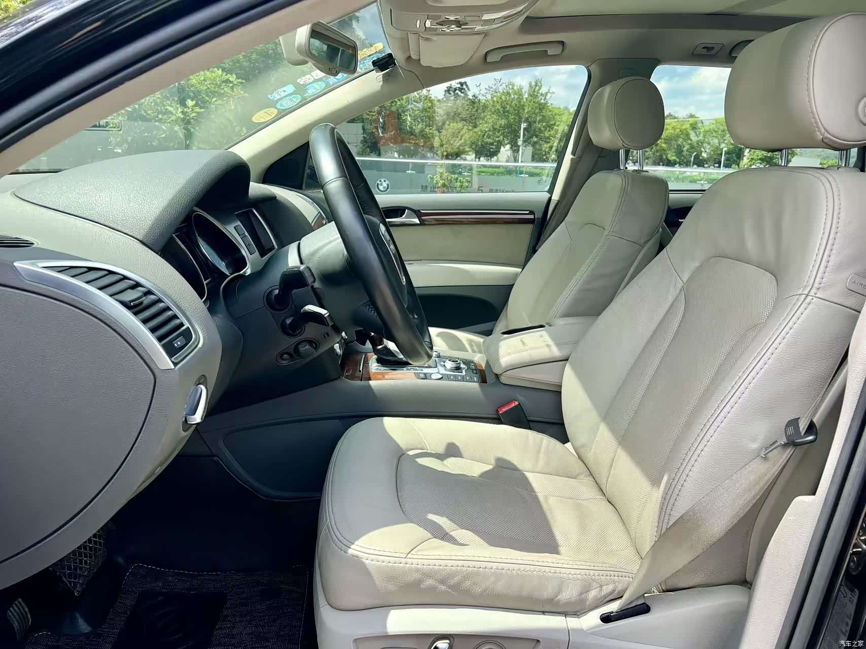 Audi Q7, 2010 6