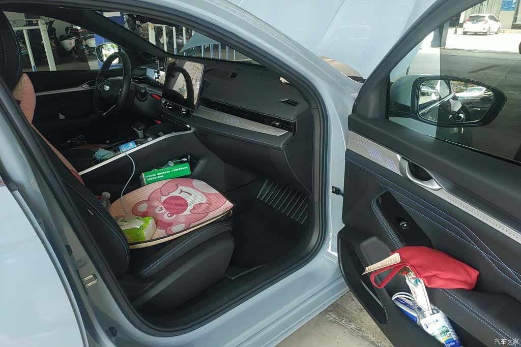 Geely Preface, 2025 8