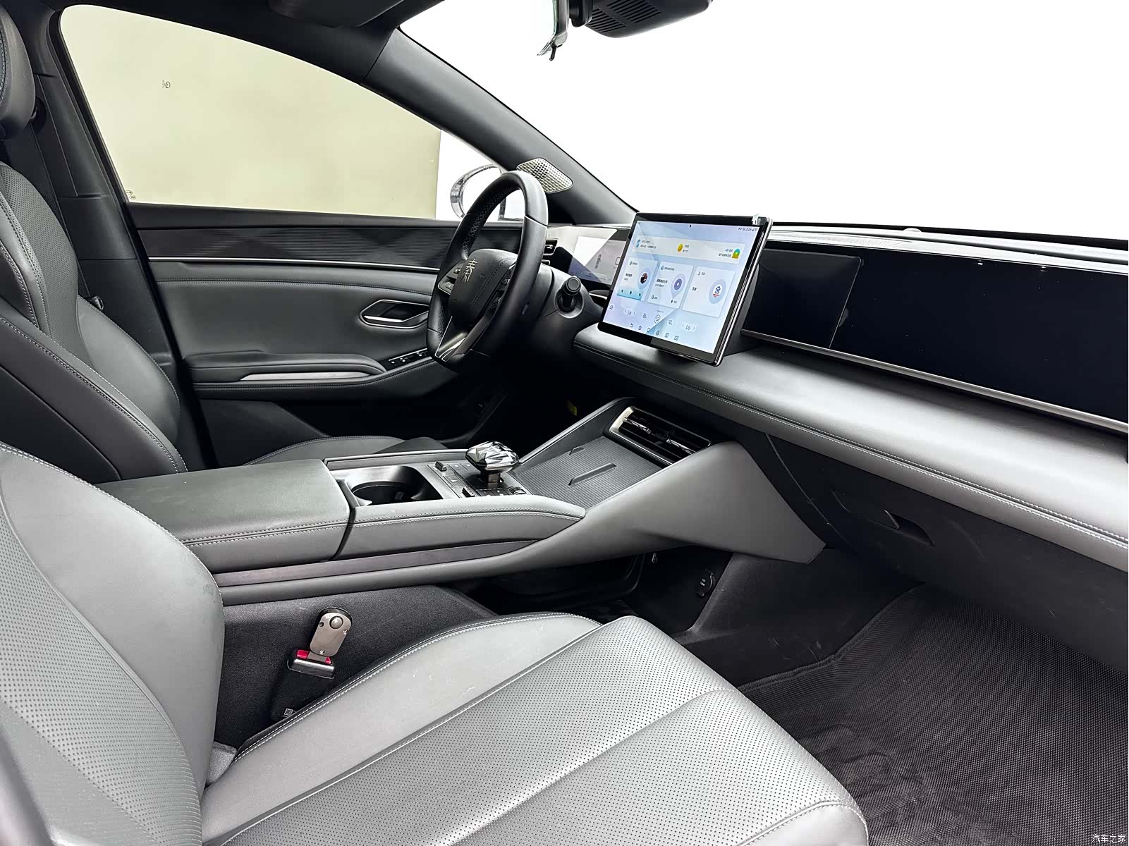 BYD Qin, 2025 14