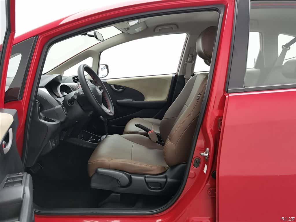 Honda Fit, 2014 10