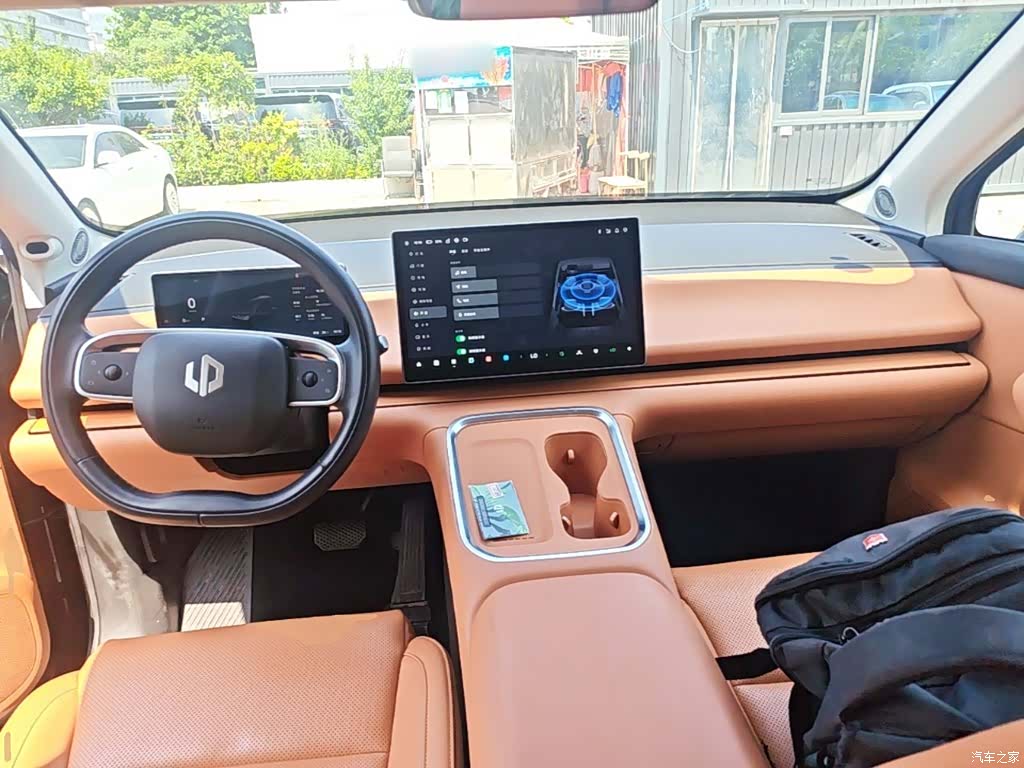 Leapmotor C16, 2025 10