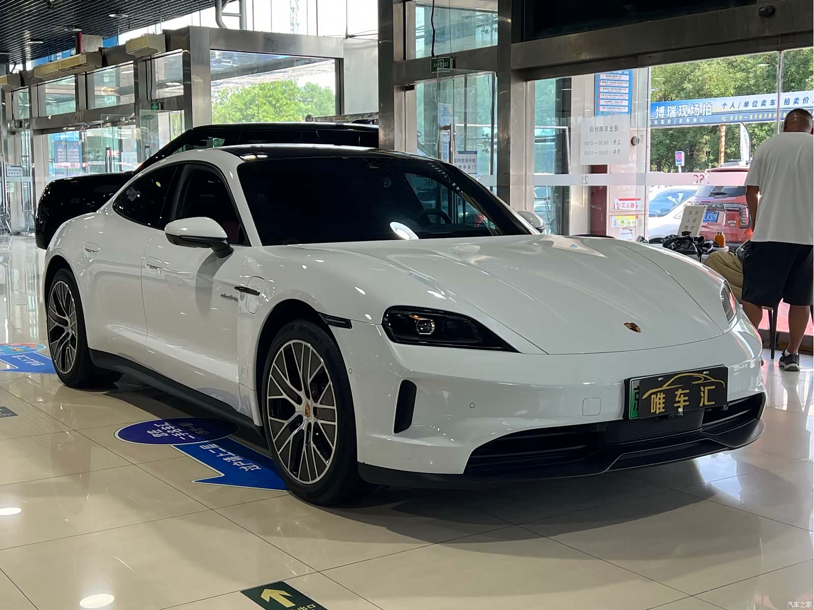 Porsche Taycan, 2025 3