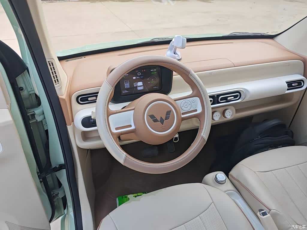 Wuling MINIEV, 2024 11
