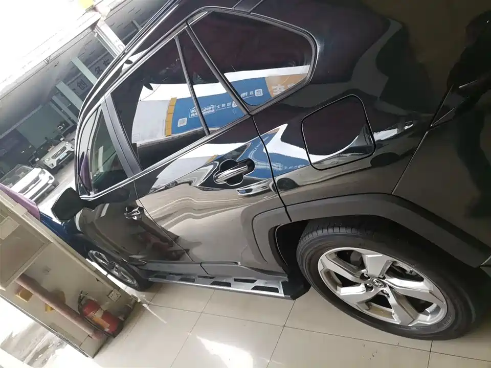 Toyota RAV4 Rongfang