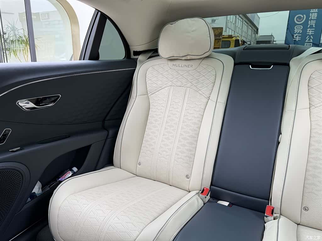 Bentley Flying Spur, 2025 34