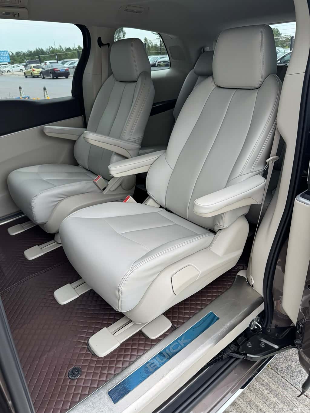Buick GL8, 2023 все фото
