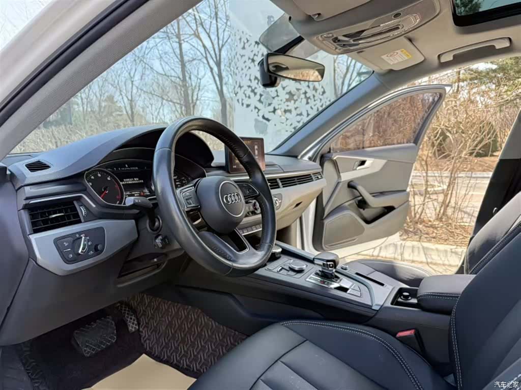 Audi A4L, 2019 14