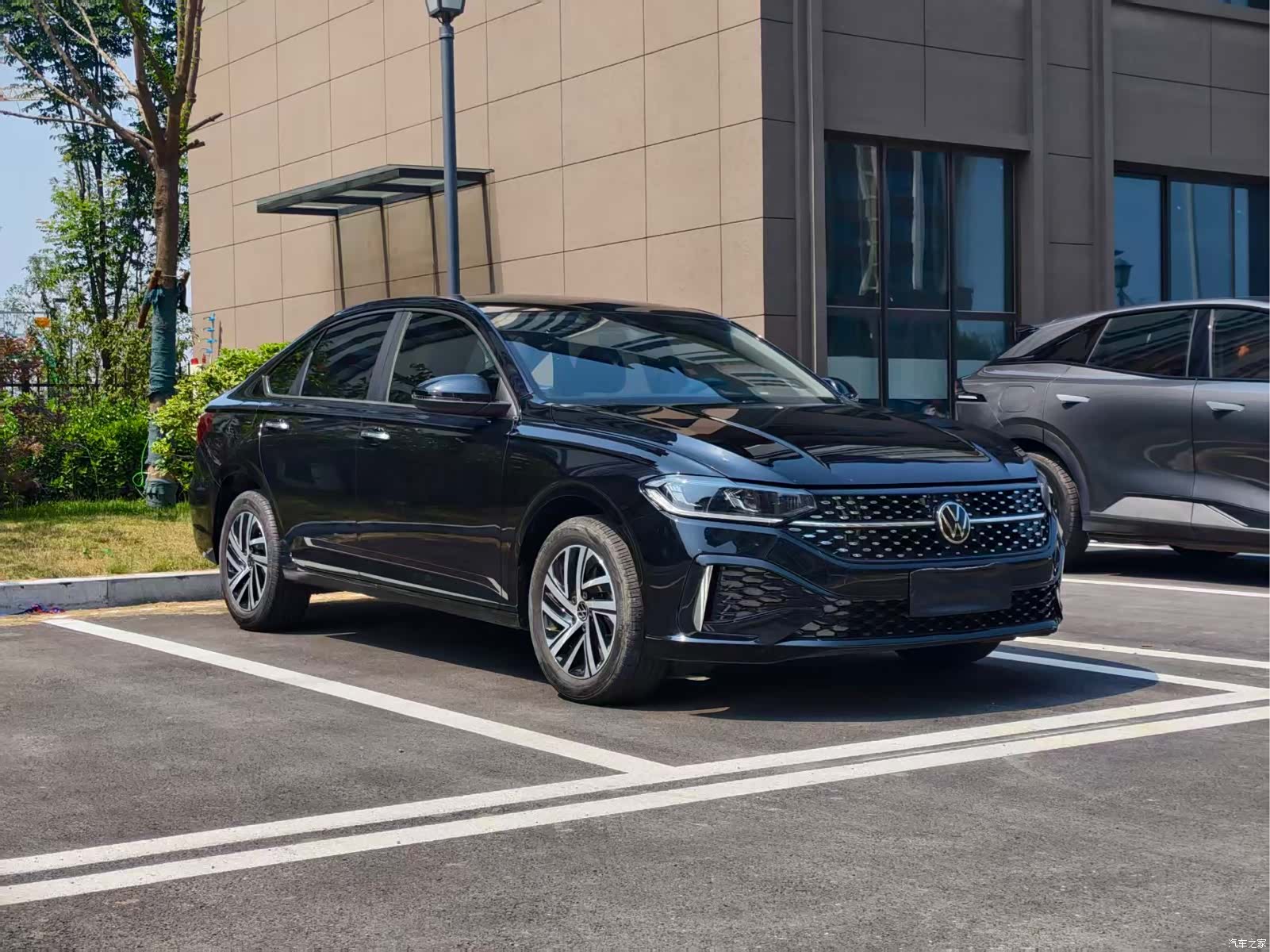 Volkswagen Lavida, 2025 3