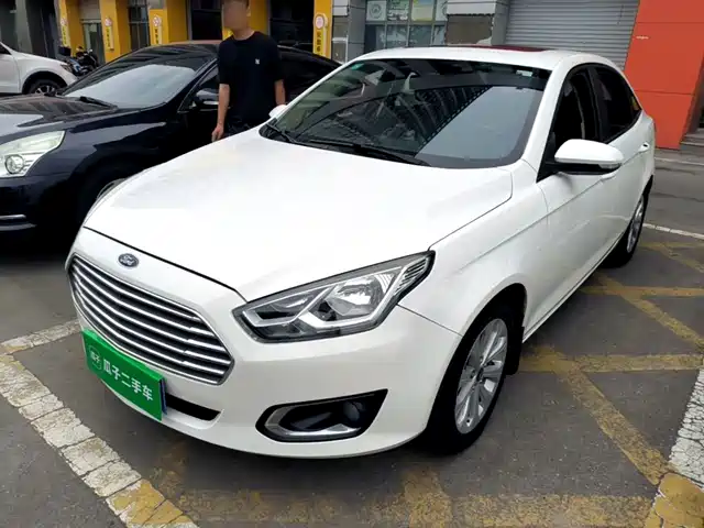 Ford Focus 2016 — купить из Китая под заказ