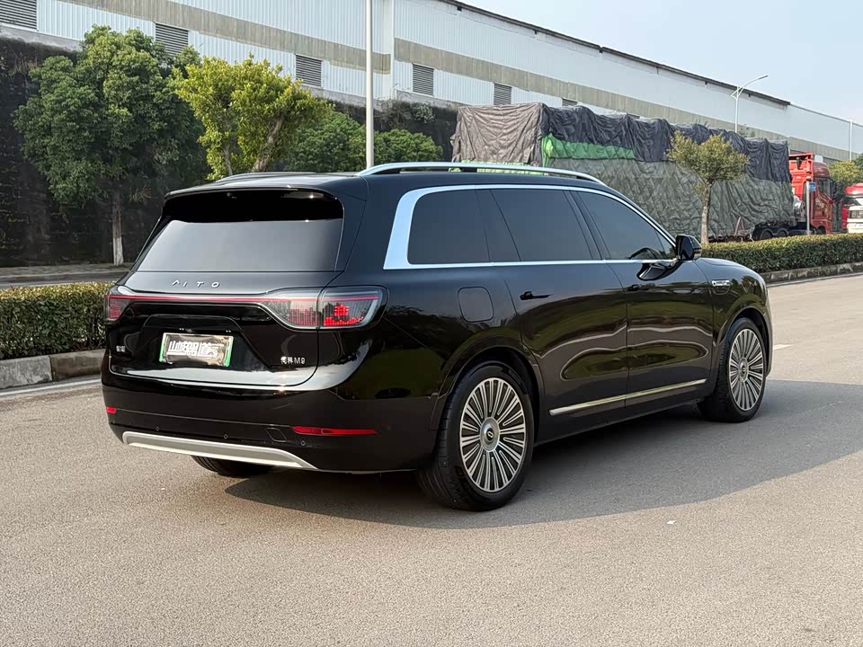 AITO Ask the world M9