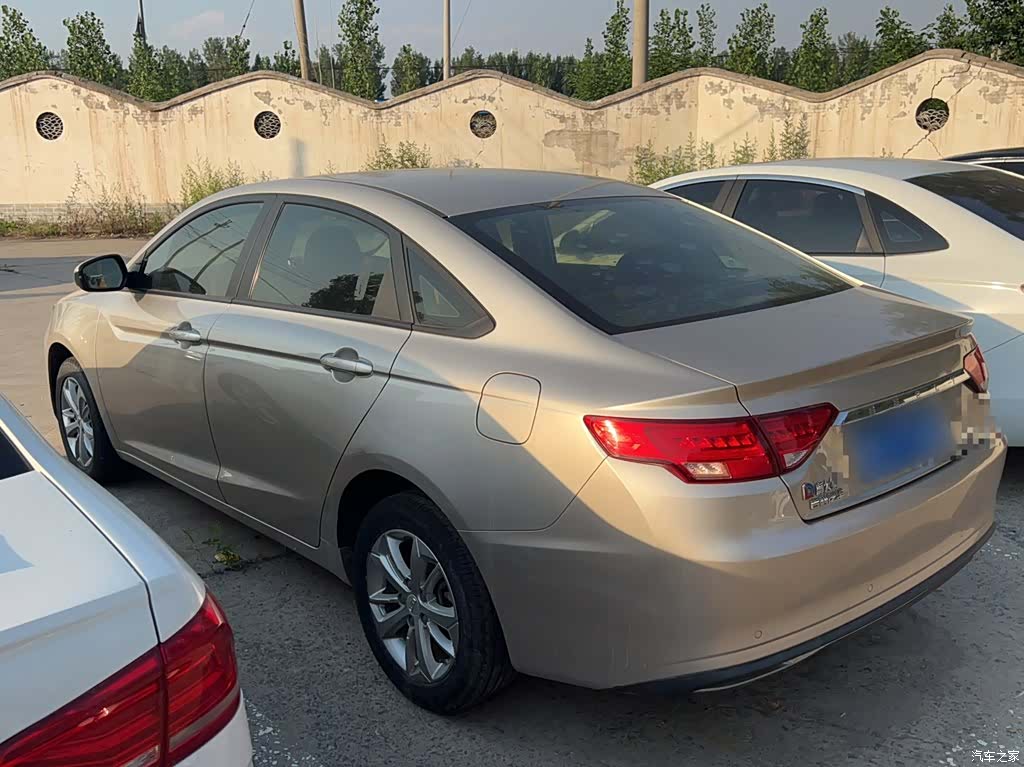 Geely Emgrand, 2020 7
