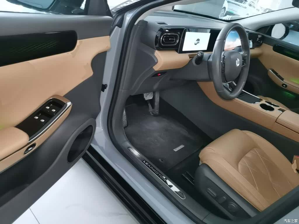 Leapmotor C01, 2024 16
