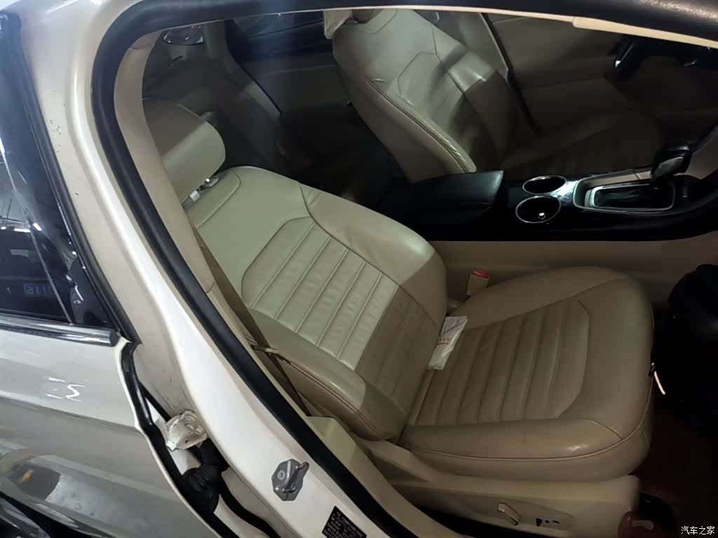 Ford Mondeo, 2015 25