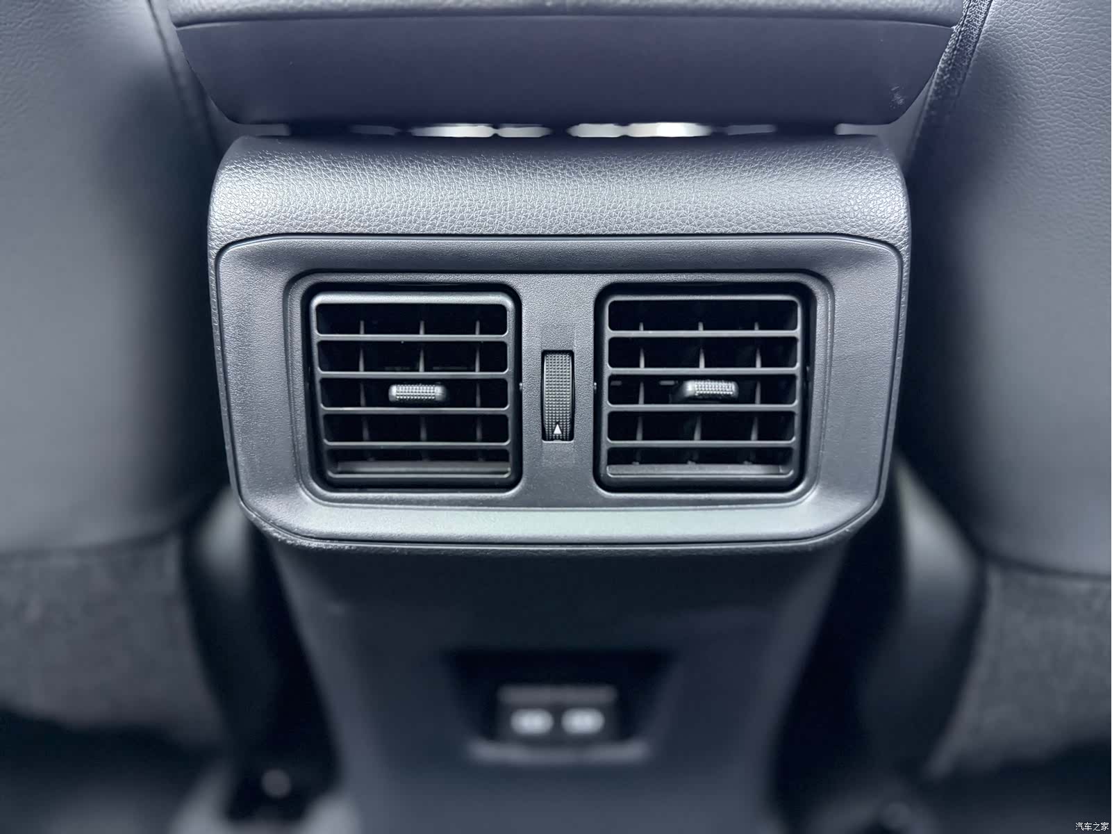 Toyota RAV4, 2024 19