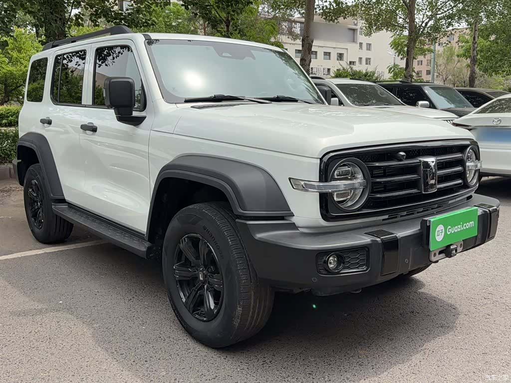 Tank 300, 2022 8