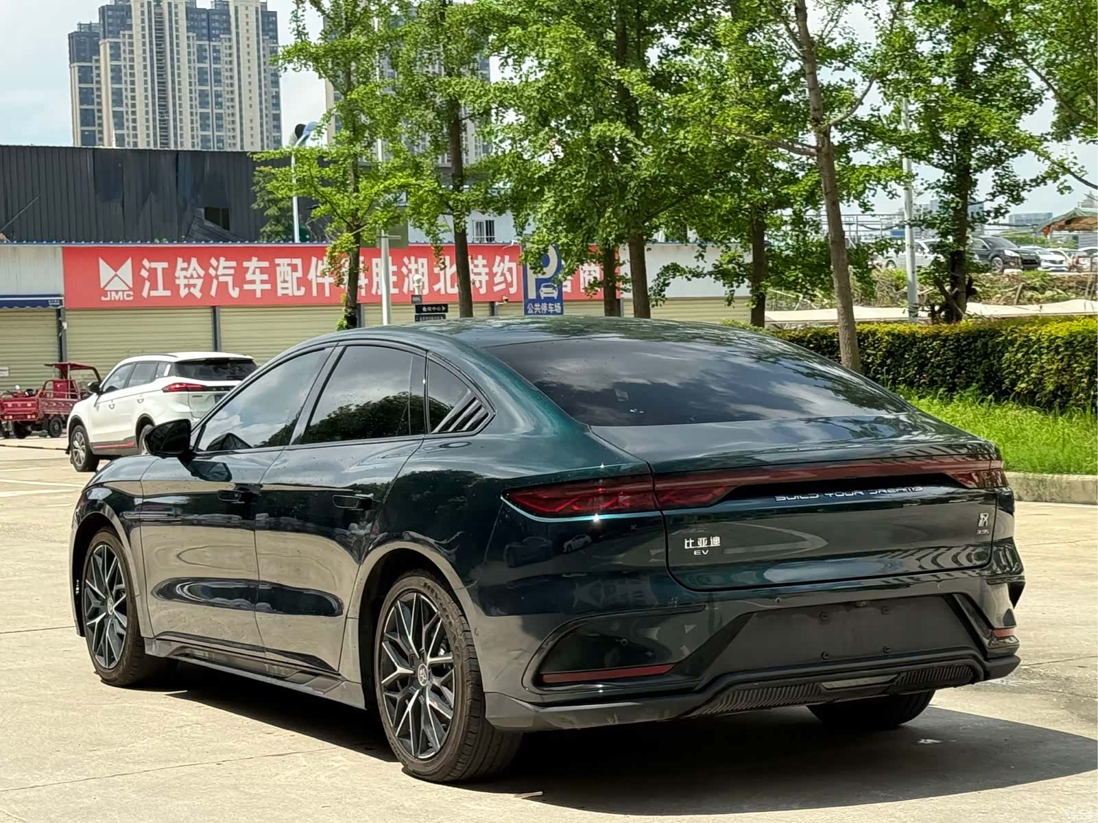 BYD Han, 2022 12