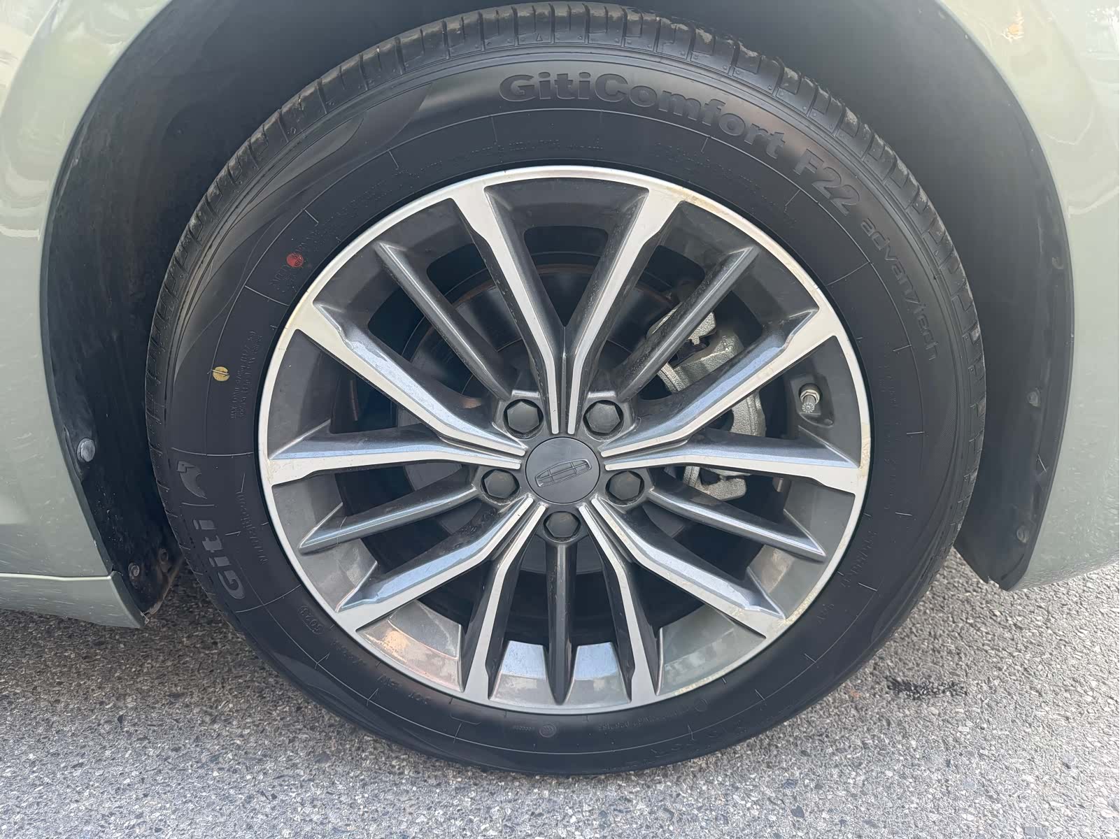 Geely Preface, 2024 18