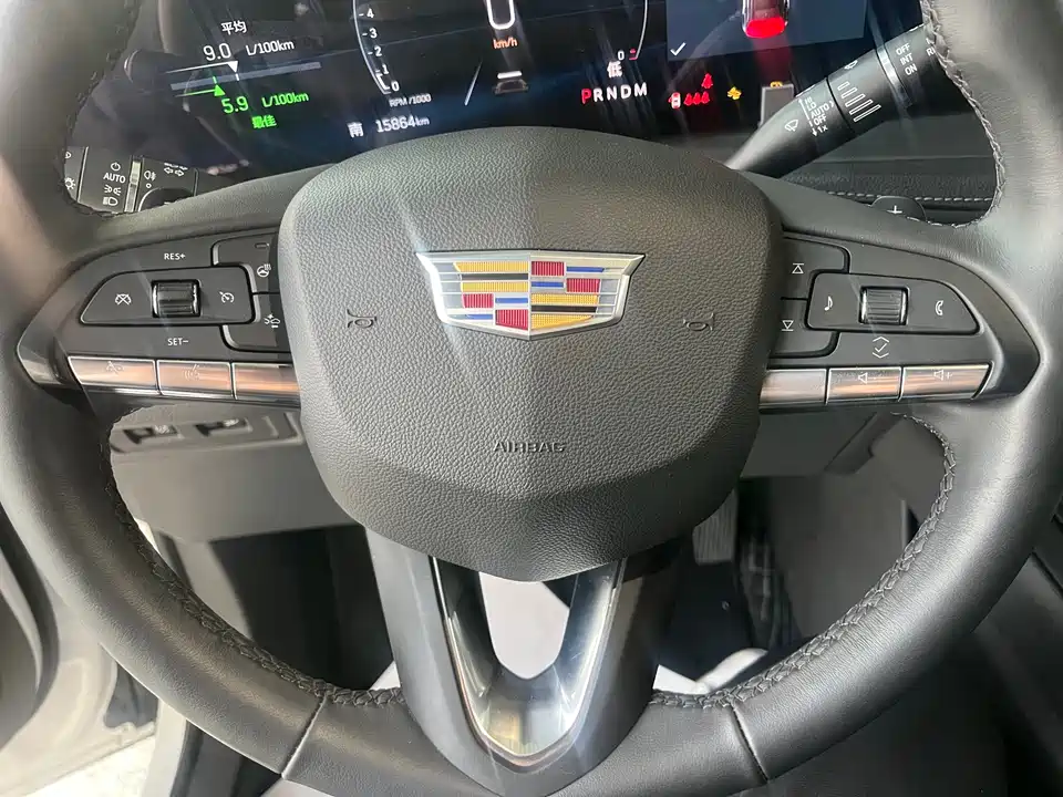 Cadillac XT4