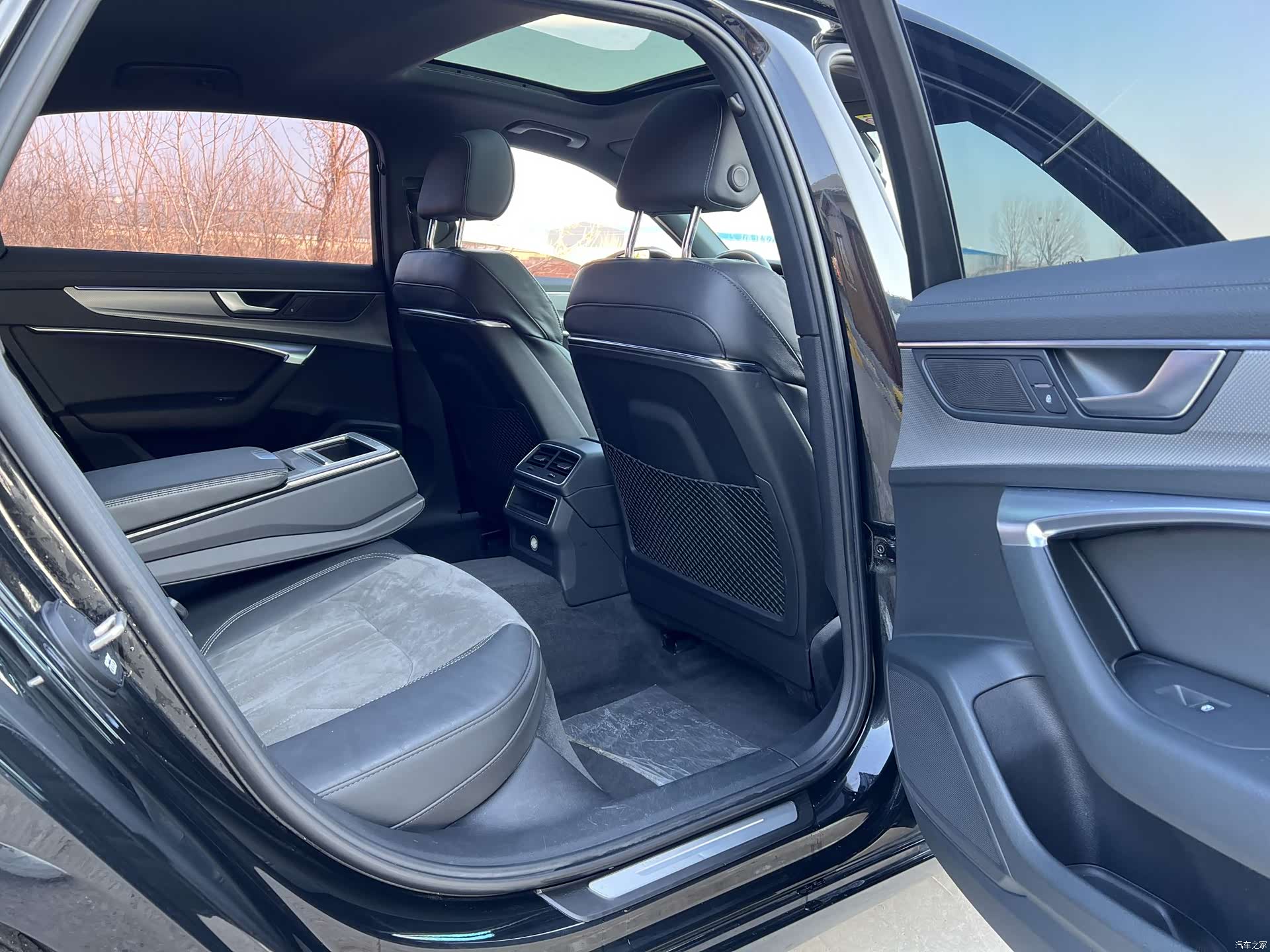 Audi A6L, 2021 все фото