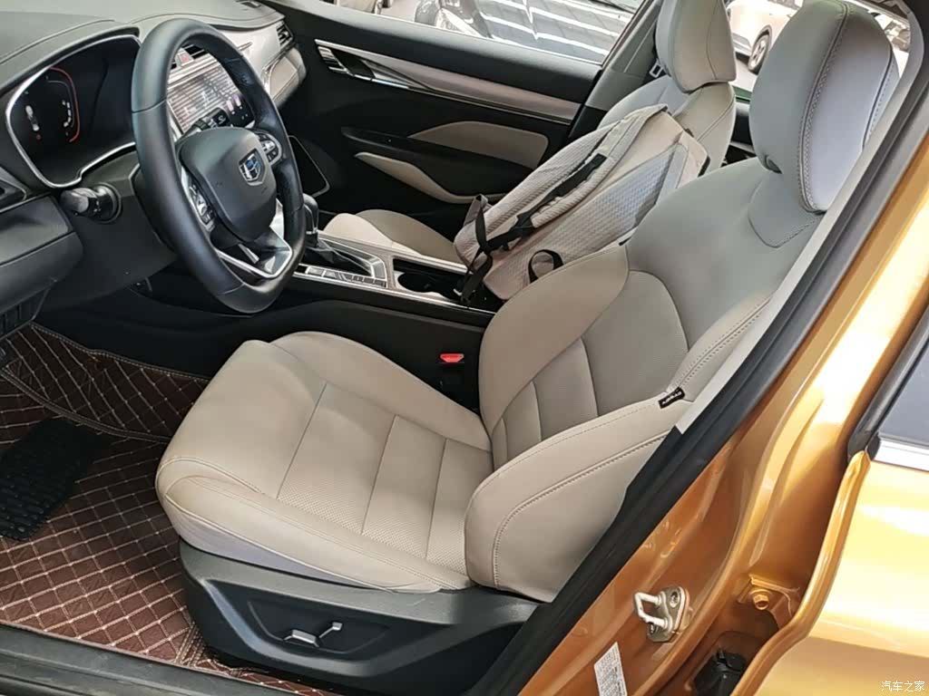 Geely Binray, 2019 15