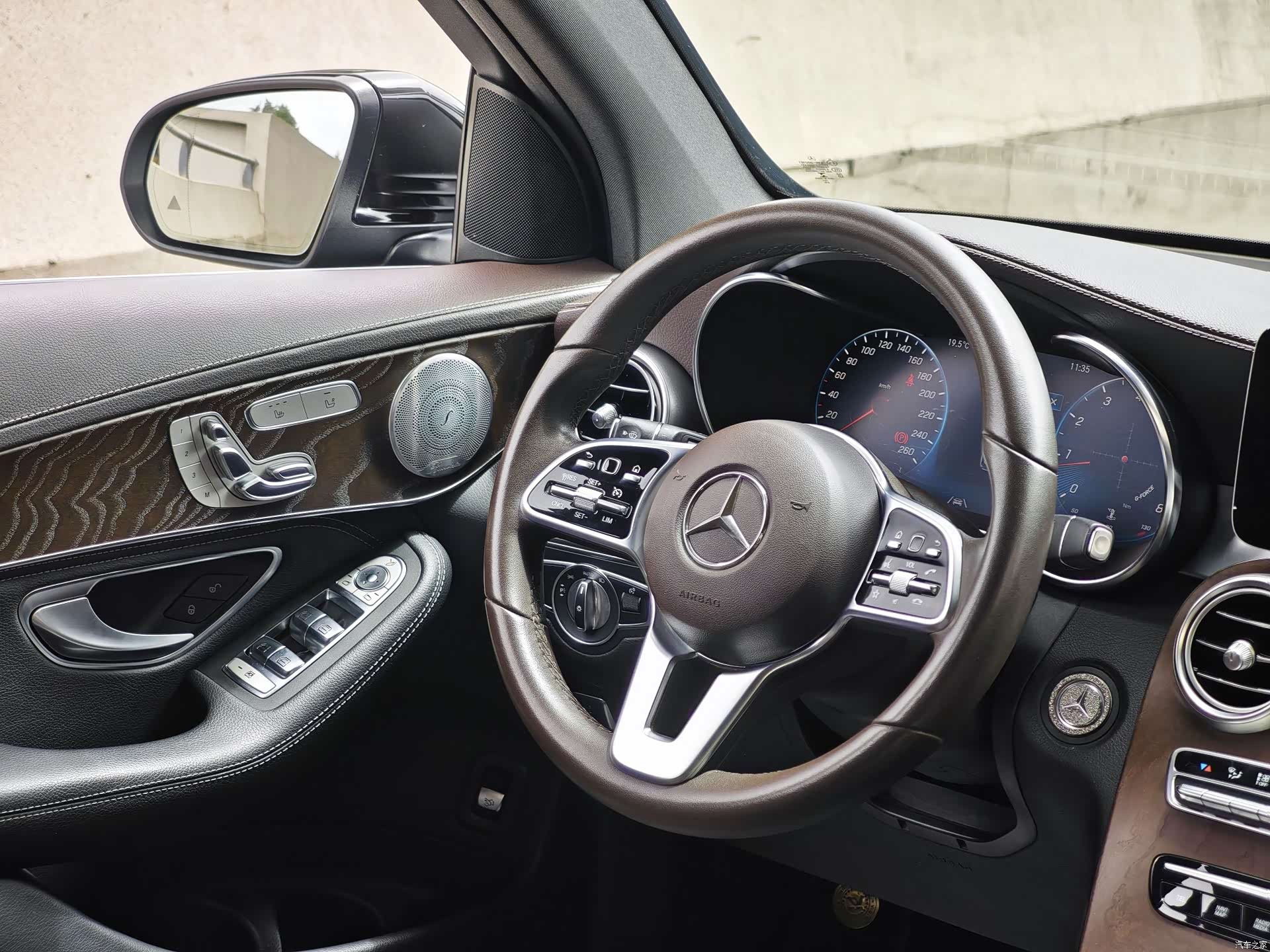 Mercedes-Benz GLC, 2020 13