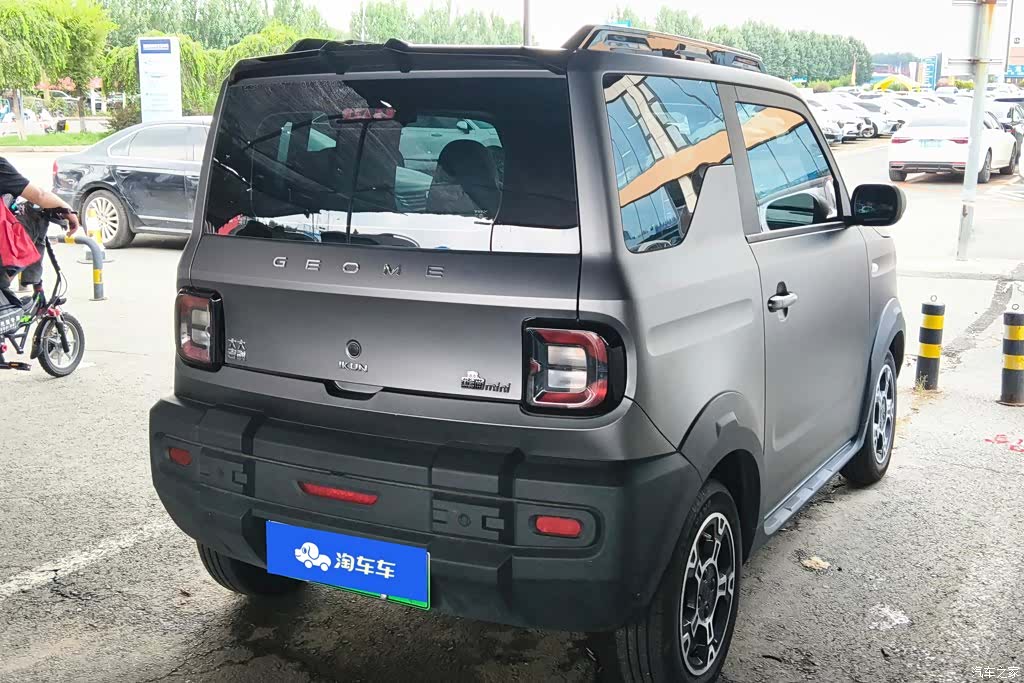 Geely Panda, 2025 3